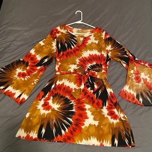 Multi colored dress with open sleeves